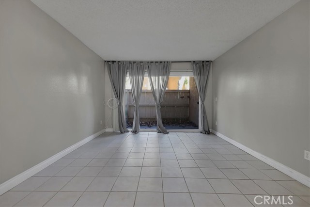 Detail Gallery Image 6 of 47 For 1101 W Macarthur Bld #235,  Santa Ana,  CA 92707 - 2 Beds | 1 Baths