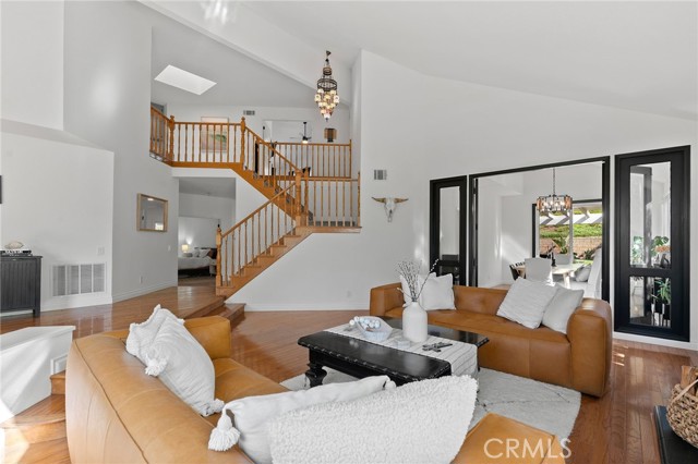 12026 Haven Crest Street, Moorpark CA: https://media.crmls.org/medias/ca7d7e66-98f7-4d63-ae0b-398e83e02e9a.jpg