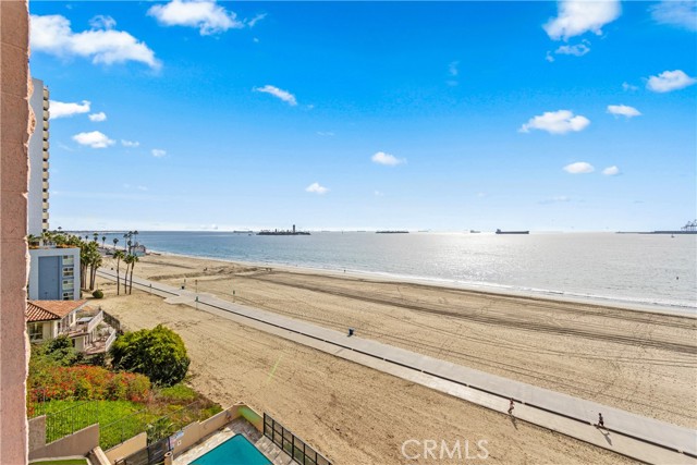 Detail Gallery Image 3 of 32 For 1750 E Ocean Bld #408,  Long Beach,  CA 90802 - 1 Beds | 1 Baths