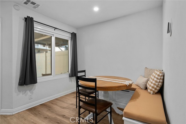 1650 S Campus Avenue, Ontario CA: https://media.crmls.org/medias/ca7e2ae0-3784-4d5a-b1fe-f60025dd552d.jpg
