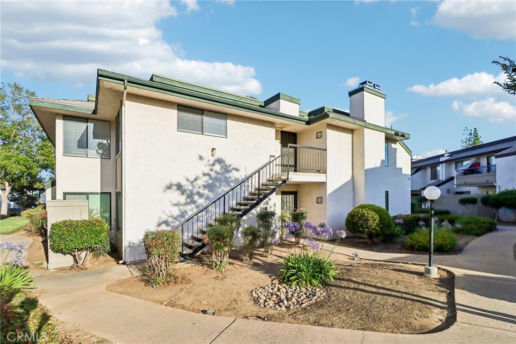 450 W Vermont
