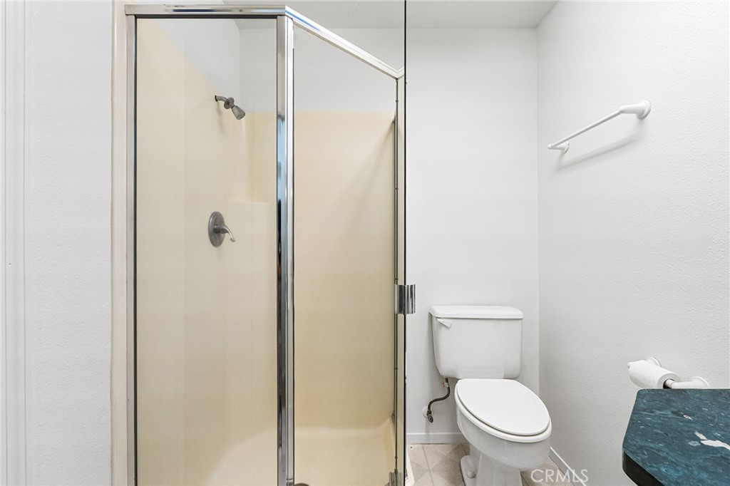 https://media.crmls.org/medias/ca7ef0a6-bb51-406a-bc4b-60802257d715.jpg?preset=X-Large