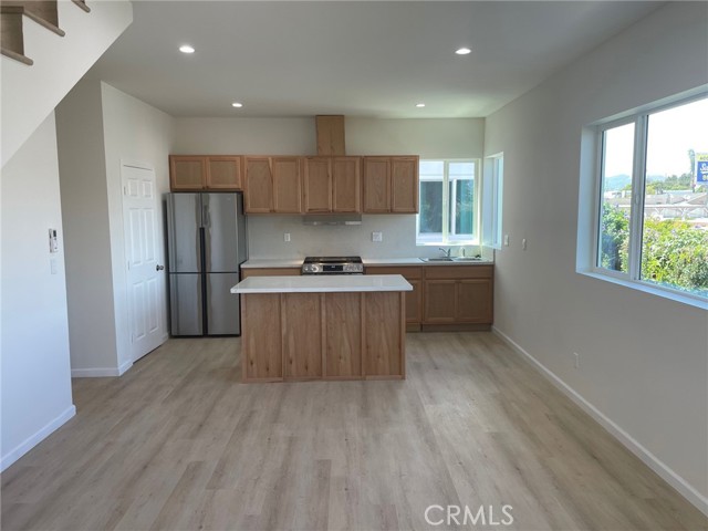 Detail Gallery Image 7 of 19 For 315 N Alvarado St #1/2,  Los Angeles,  CA 90026 - 4 Beds | 3 Baths