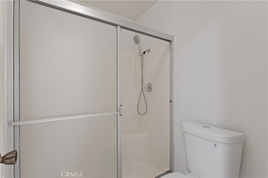 https://media.crmls.org/medias/ca7f9ca5-6260-49d0-8140-b809fbb0f55e.jpg?preset=X-Large