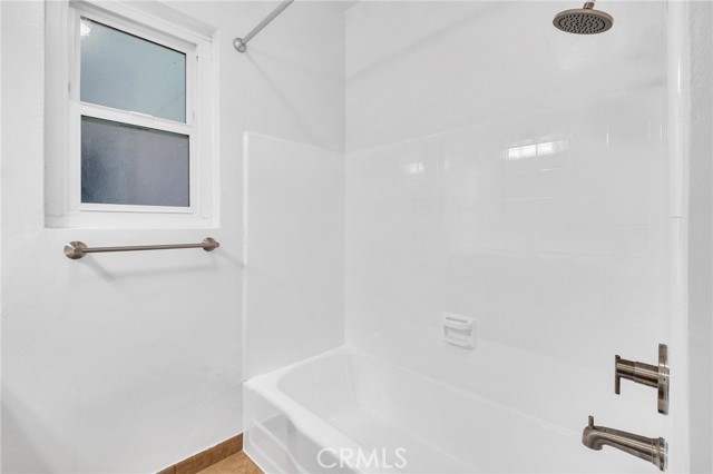 Detail Gallery Image 12 of 24 For 3706 Redondo Beach a,  Torrance,  CA 90504 - 2 Beds | 1 Baths