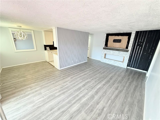Detail Gallery Image 3 of 27 For 12200 Montecito Rd #D221,  Seal Beach,  CA 90740 - 2 Beds | 2 Baths
