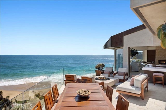Detail Gallery Image 5 of 11 For 88 Emerald, Laguna Beach,  CA 92651 - 5 Beds | 6/1 Baths