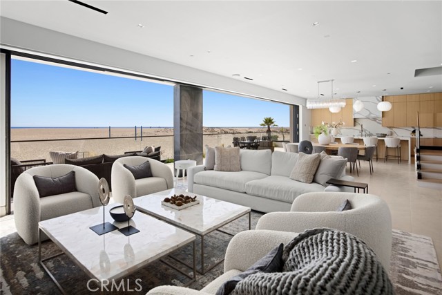 706 W Oceanfront, Newport Beach CA: https://media.crmls.org/medias/ca8105da-a26d-440b-ad88-7d1339f0017a.jpg