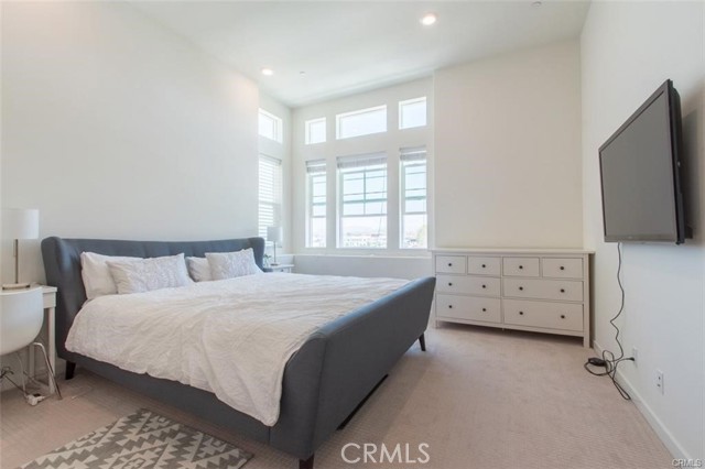 Detail Gallery Image 18 of 49 For 140 Paramount, Irvine,  CA 92618 - 3 Beds | 3/1 Baths