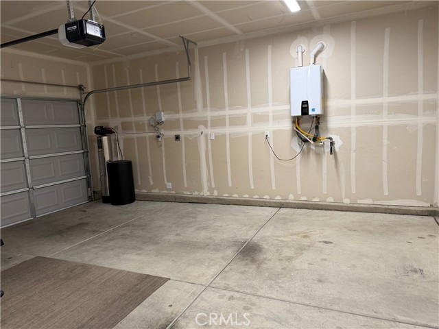 Detail Gallery Image 12 of 13 For 826 Courtney Ct, Merced,  CA 95348 - 4 Beds | 3 Baths