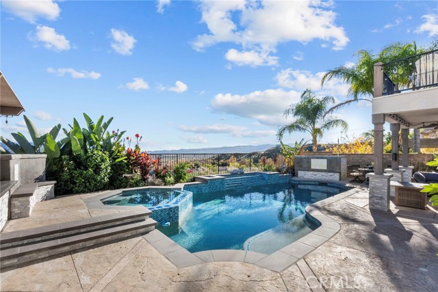 Detail Gallery Image 5 of 75 For 29228 Las Brisas Rd, Valencia,  CA 91354 - 5 Beds | 4 Baths