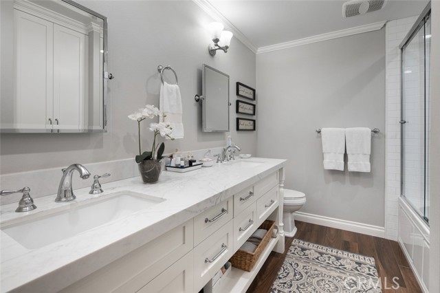 21761 Tahoe Lane, Lake Forest CA: https://media.crmls.org/medias/ca82cd09-8742-457e-9334-c553b5d59b26.jpg