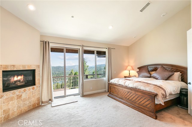 Detail Gallery Image 20 of 40 For 27692 Caribou Dr, Lake Arrowhead,  CA 92352 - 4 Beds | 2/1 Baths