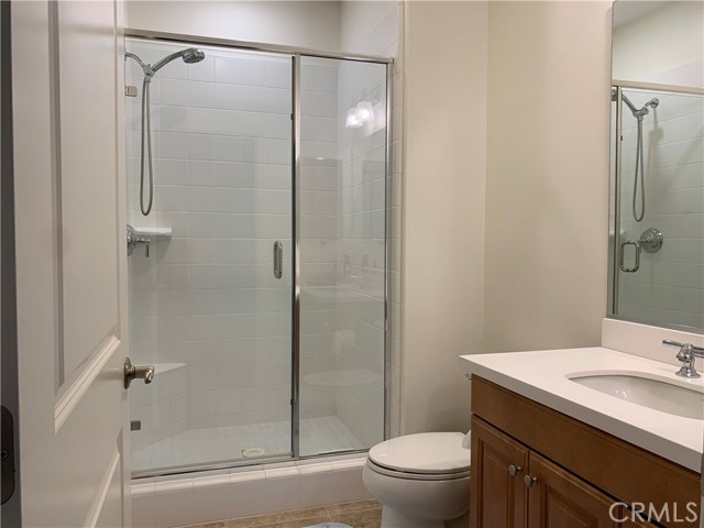 Detail Gallery Image 2 of 11 For 67 Parkdale, Irvine,  CA 92620 - 1 Beds | 1 Baths