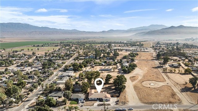19850 Eucalyptus Avenue, Nuevo CA: https://media.crmls.org/medias/ca868017-520a-4238-845e-1f37d6963769.jpg