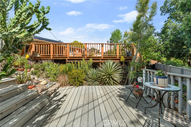 1215 Mira Monte Drive, Redlands CA: https://media.crmls.org/medias/ca86972a-5c63-4722-8aa8-66ea96c0cc6a.jpg