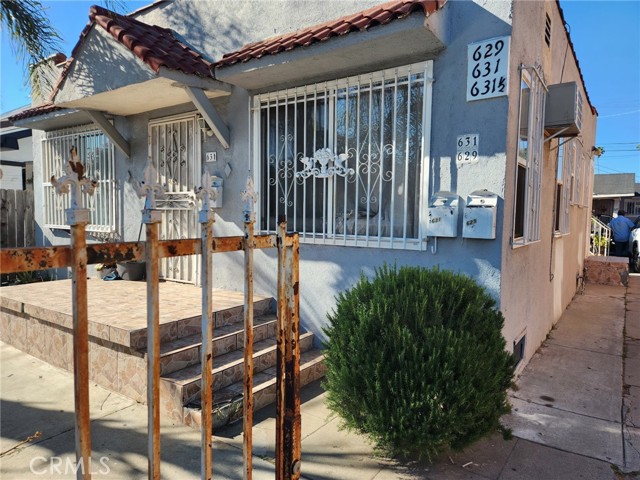 Detail Gallery Image 2 of 4 For 629 W Gage Ave, Los Angeles,  CA 90044 - – Beds | – Baths