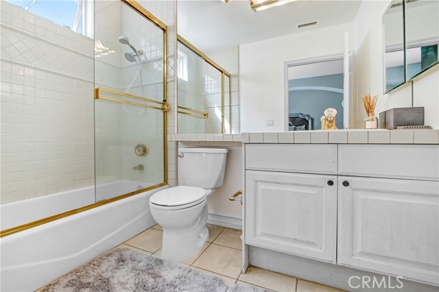 Detail Gallery Image 20 of 50 For 14057 Valley Vista Bld, Sherman Oaks,  CA 91423 - 5 Beds | 4/1 Baths