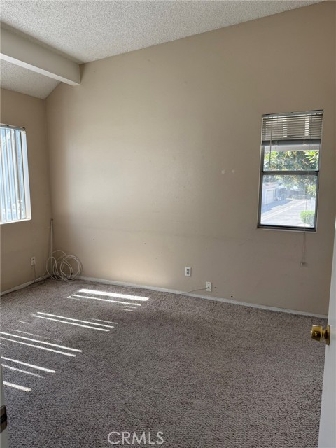 Detail Gallery Image 11 of 13 For 2237 S Greenwood Pl a,  Ontario,  CA 91761 - 2 Beds | 2/1 Baths