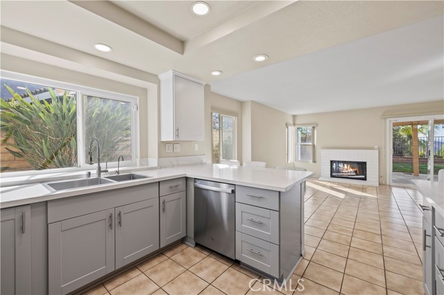 27668 Lonestar Place, Castaic CA: https://media.crmls.org/medias/ca877f6a-e267-46d0-9353-a84caa16bfb2.jpg
