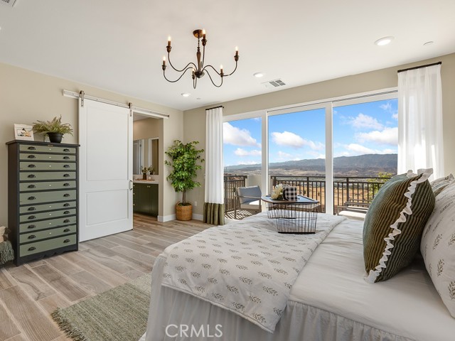 Detail Gallery Image 24 of 39 For 28921 Saddle Cir, Castaic,  CA 91384 - 4 Beds | 3 Baths