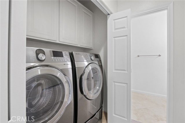 29 Poppy, Irvine CA: https://media.crmls.org/medias/ca89b212-f8ed-4315-94a0-df4fd1b46710.jpg