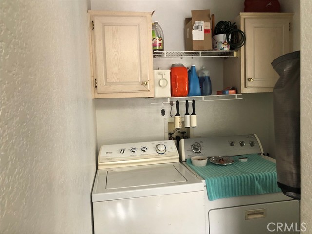 4901 Green River Road, Corona CA: https://media.crmls.org/medias/ca89c3bd-c408-46eb-91a0-04e0770bb5a7.jpg