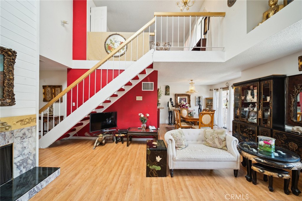 456 E San Jose Avenue S, Burbank, CA 91501