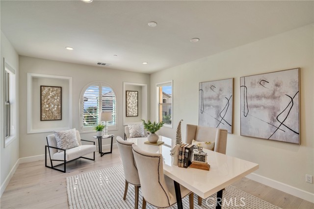 5437 Heritage Oak Drive, Lake Forest CA: https://media.crmls.org/medias/ca89fa5d-494c-478e-81cf-9e6645c3cf8e.jpg