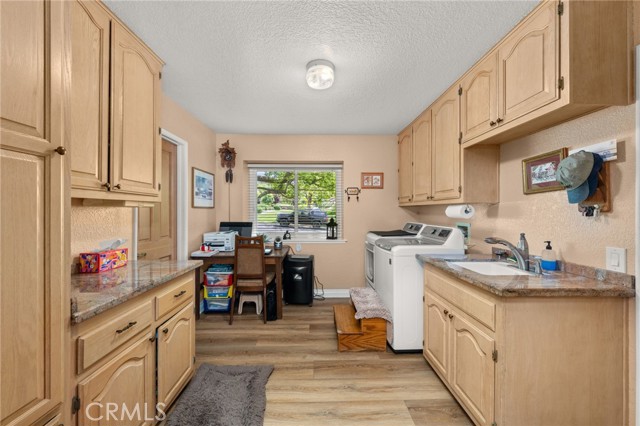 36608 Oak Ridge Drive, Yucaipa CA: https://media.crmls.org/medias/ca8ac1d6-2d2d-428f-8664-ae8829f0ae81.jpg