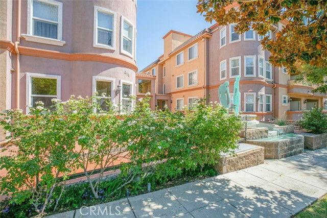 414 East Valencia Avenue, 306 photo 3
