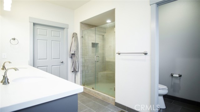 Detail Gallery Image 9 of 15 For 2676 Brooklyn Ln, Redding,  CA 96003 - 3 Beds | 2/1 Baths