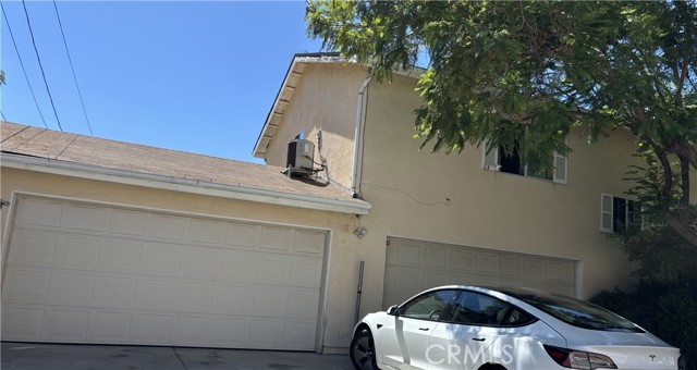 5620 & 5618 Cartwright Avenue, North Hollywood CA: https://media.crmls.org/medias/ca8cbe66-6879-46e5-8468-1def0e2533aa.jpg