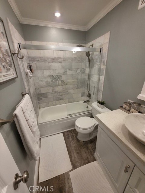 2300 Laguna Cir, #B, Concord CA: https://media.crmls.org/medias/ca8d4939-7733-4c7a-b76c-a0aa2680fd3d.jpg