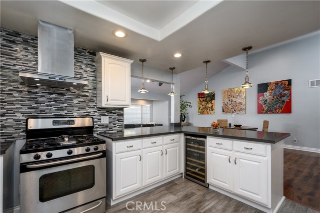 Image 9 of 31 For 1126 Naples  