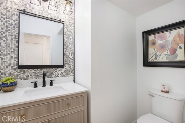 Detail Gallery Image 14 of 17 For 15 Meadowbrook, Aliso Viejo,  CA 92656 - 3 Beds | 2/1 Baths