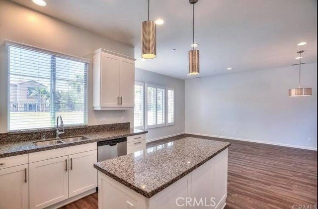 Detail Gallery Image 5 of 11 For 107 Primrose, Lake Forest,  CA 92610 - 3 Beds | 2/1 Baths