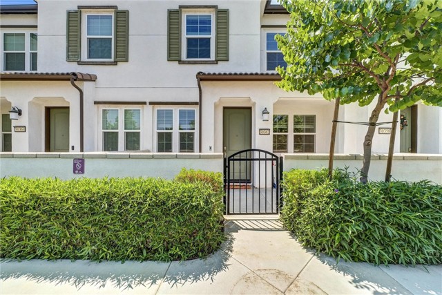 Detail Gallery Image 1 of 33 For 30362 Skytown Way, Menifee,  CA 92584 - 2 Beds | 2/1 Baths