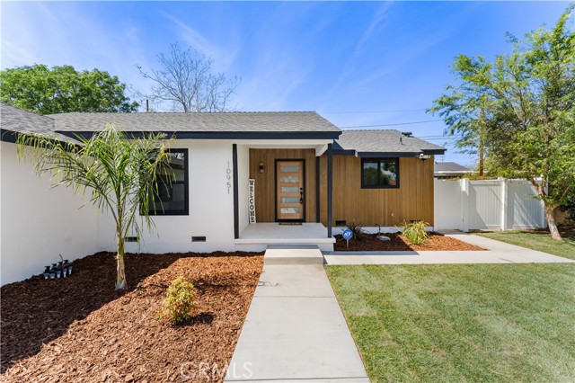 10951 Petit Avenue photo 5