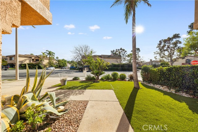 Detail Gallery Image 2 of 33 For 11616 Portofino, Rancho Cucamonga,  CA 91701 - 4 Beds | 2/1 Baths