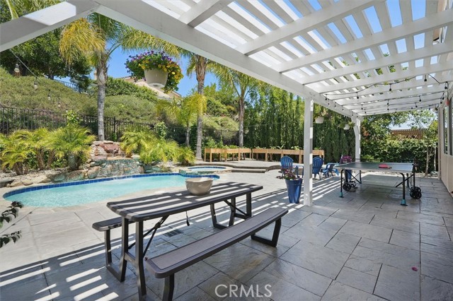 26745 Sandburn Place, Stevenson Ranch CA: https://media.crmls.org/medias/ca8fe11f-42b4-4337-9a77-365651776a5c.jpg