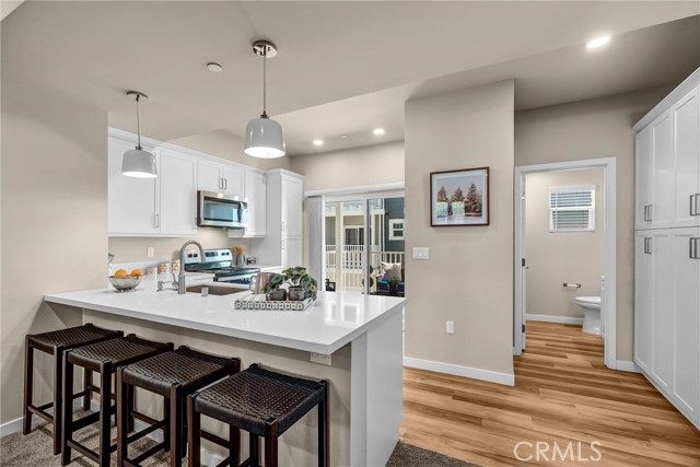 200 East 14th Street, 8 photo 4
