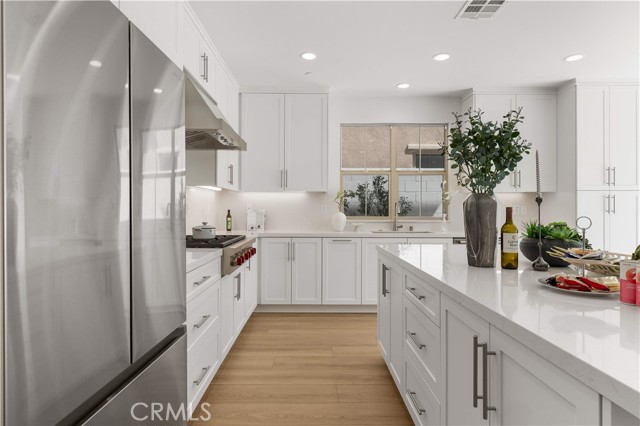 Detail Gallery Image 25 of 75 For 168 Somera, Irvine,  CA 92602 - 5 Beds | 4 Baths