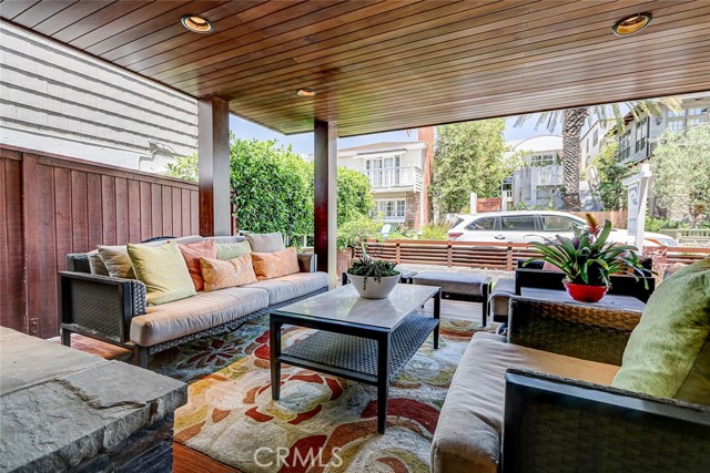 Detail Gallery Image 37 of 44 For 436 32nd St., Manhattan Beach,  CA 90266 - 4 Beds | 4 Baths
