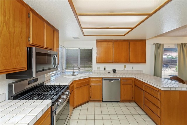 Detail Gallery Image 29 of 56 For 2450 via Pacifica, Corona,  CA 92882 - 4 Beds | 3 Baths