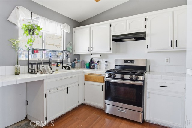 Detail Gallery Image 11 of 35 For 18401 Westlawn St, Hesperia,  CA 92345 - 4 Beds | 2 Baths