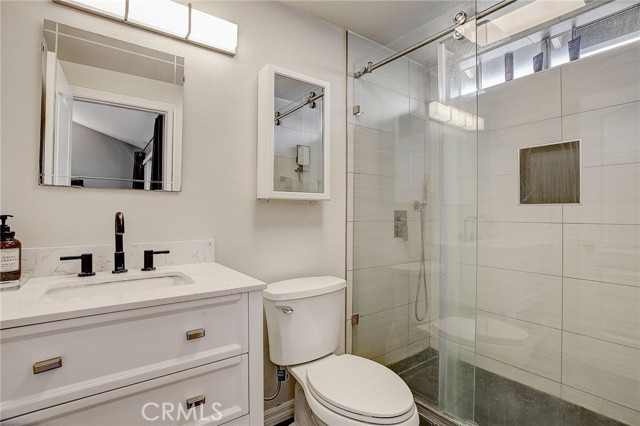 Detail Gallery Image 20 of 39 For 120 S Everett St #5,  Glendale,  CA 91205 - 3 Beds | 2/1 Baths