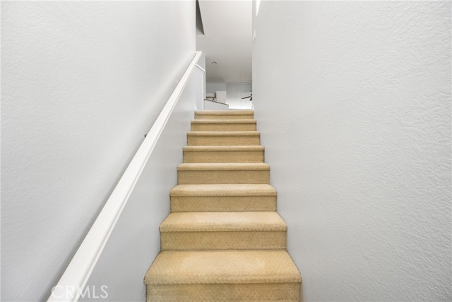 property-img
