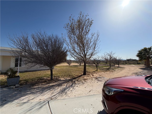 Detail Gallery Image 8 of 19 For 36633 Hidden River, Hinkley,  CA 92347 - 4 Beds | 2 Baths