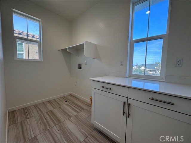 Detail Gallery Image 8 of 14 For 13817 Farmhouse Ave, Chino,  CA 91710 - 4 Beds | 3 Baths